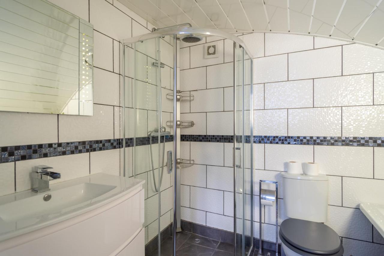 Spacious 2 Bedroom Apartment In Camden London Luaran gambar
